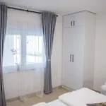 Stari View-free Parking