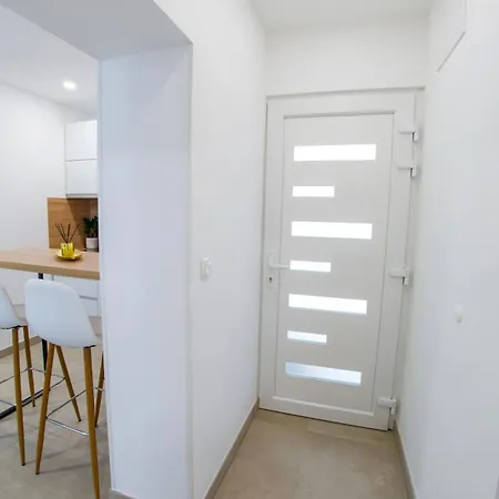 Stari View-free Parking 아파트